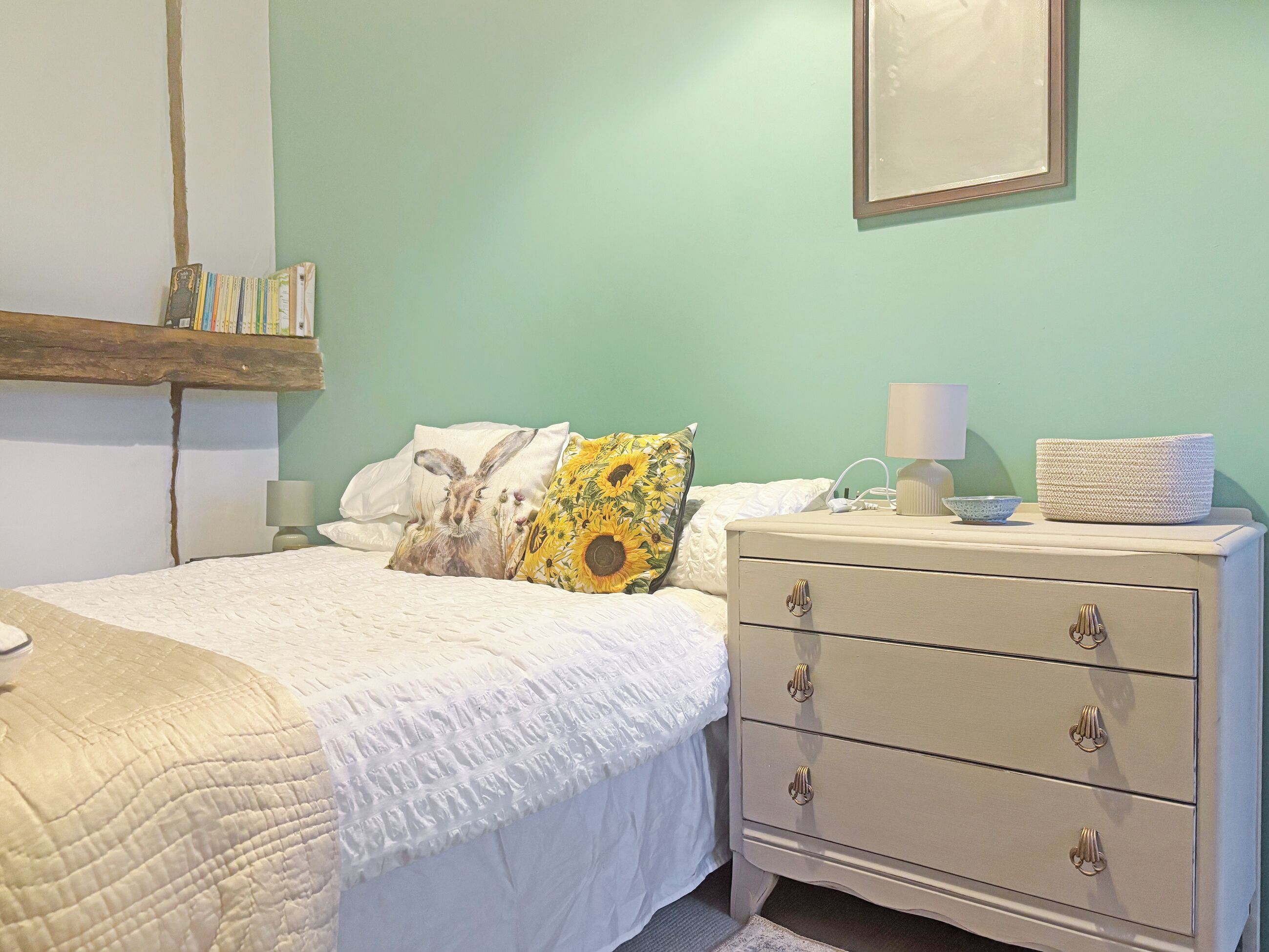 4 bedrooms, WiFi (free)