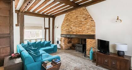 4 bedroom accommodation in Chelsworth