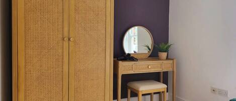 2 bedrooms, WiFi (free)