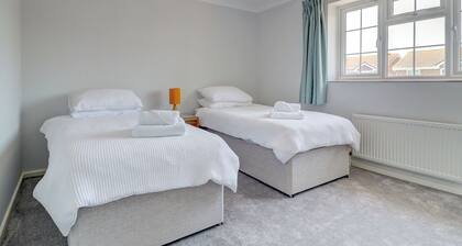 3 bedroom accommodation in Seaford