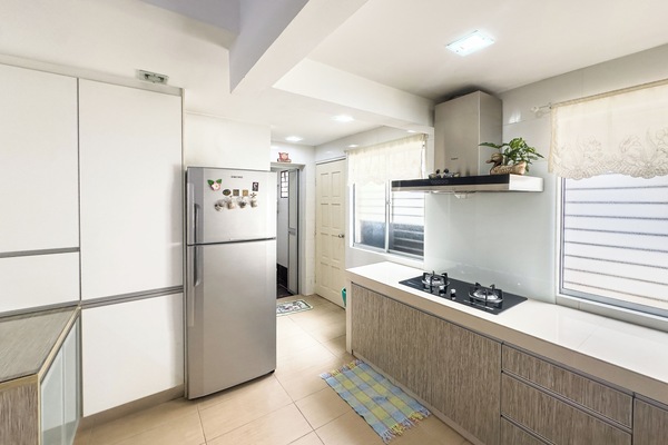 Comfort House, Garden View | Private kitchen | Microwave, stovetop, cookware/dishes/utensils