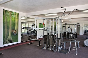 Fitness facility - 🌴ResortSetting w/Pool close to beach/downtown 🌴 (San Diego)