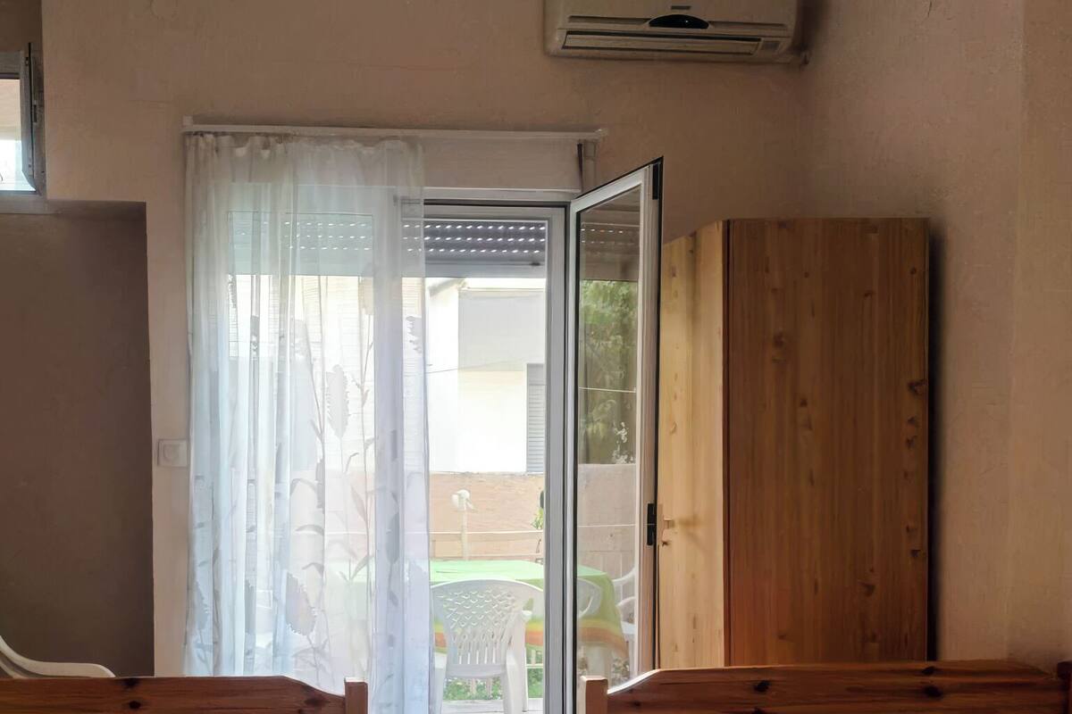Deluxe Quadruple Room | WiFi (free), bed sheets