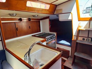 Private kitchen - Stay aboard classic 41' yacht in San Diego’s most beautiful marina setting! (Spring Valley)