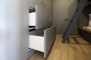 Drawers - Waterfront Wave Cabin at Lost Shore Surf Resort (Newbridge)