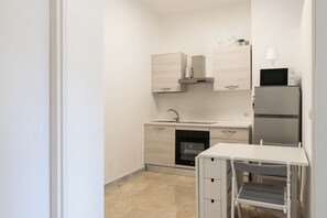 Apartment | Private kitchen - Febe Apartment 2 by Wonderful Italy (Bari)