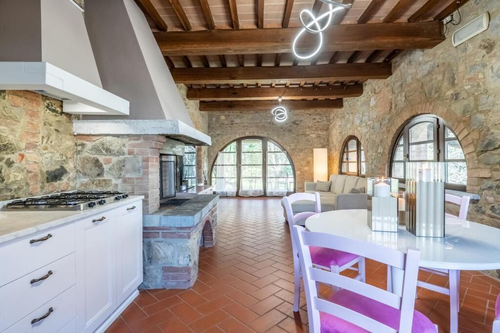 Apartment, Balcony, Courtyard View | Dining