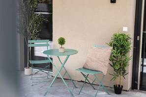 Outdoor dining - Vrbo Property (Appenweier)