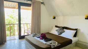 3 quartos, ferros/tábuas de passar roupa, acesso à internet