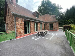 Exterior - Vrbo Property (Bernay)