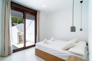2 camere, culle/letti per bambini (gratuiti), lenzuola