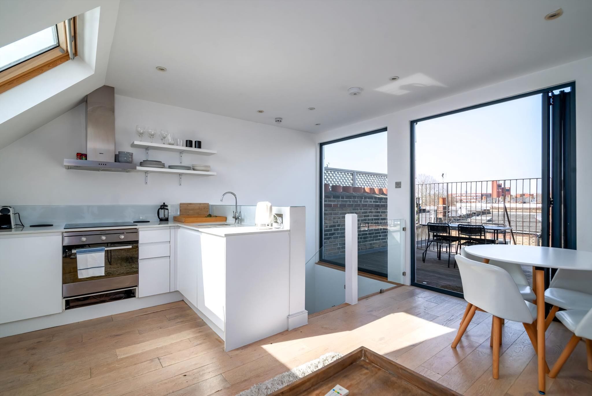 Apartment (Two-Bedroom Apartment with Terrace) | WiFi (free), bed sheets