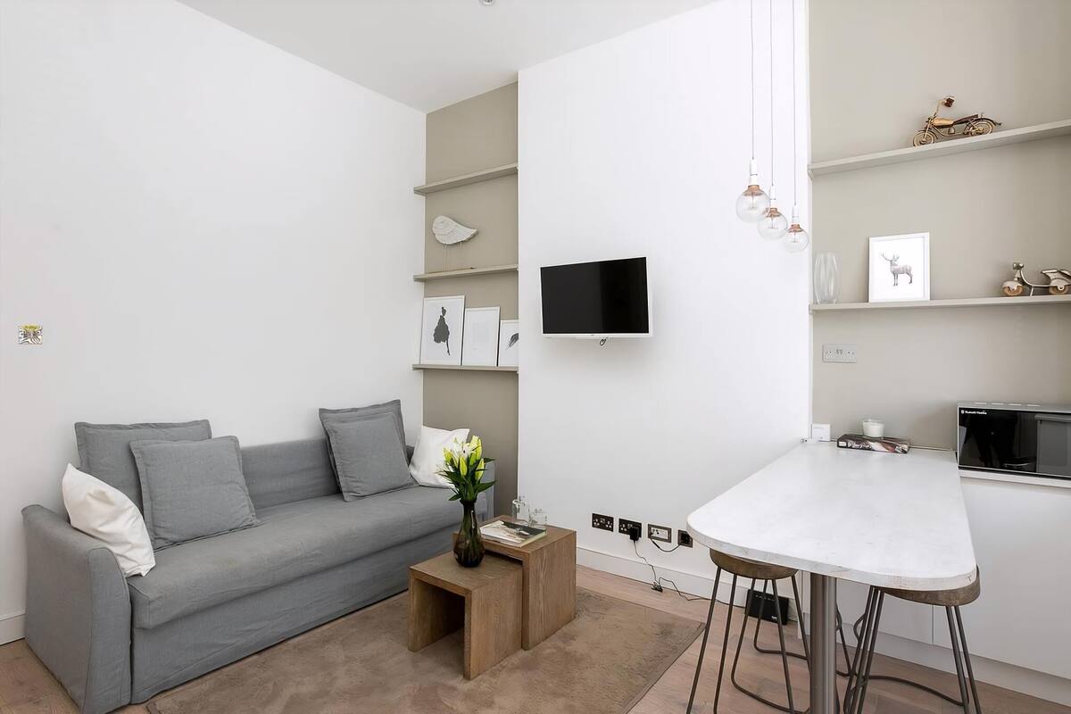 Apartment (Two-Bedroom Apartment)