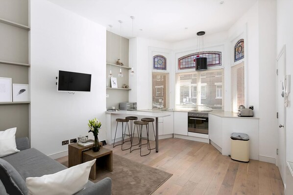 Apartment (Two-Bedroom Apartment)