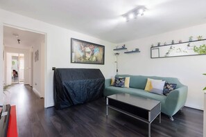 Fernseher, Stereoanlage