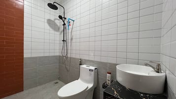 Shower, free toiletries, towels, soap