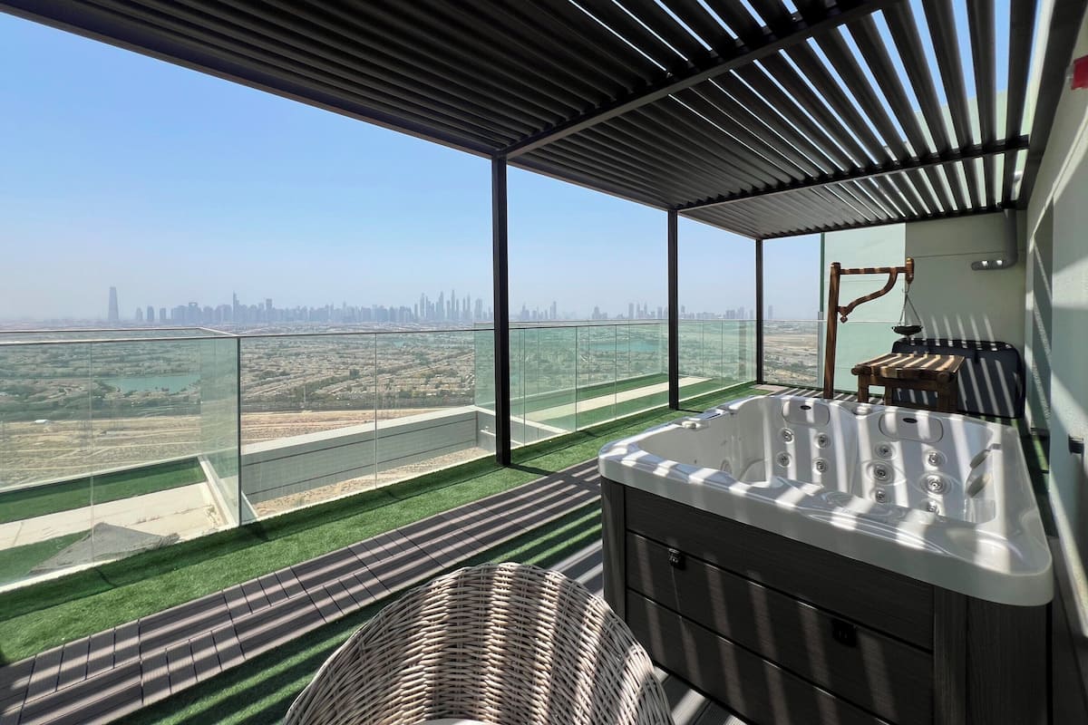 Cobertura superluxo, 3 quartos, vista para a cidade | Terraço/pátio