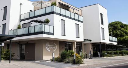 Apartment 2: Modern, Terrace, Near Europa Park & A5