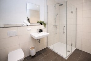 Bathroom - Vrbo Property (Appenweier)