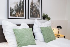 1 bedroom, WiFi, bed sheets - Apartment 2: Modern, Terrace, Near Europa Park & A5 (Appenweier)