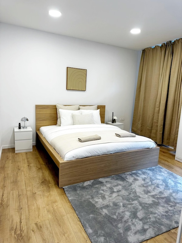 Stylish 3br Apt In Central Ghent - Gante