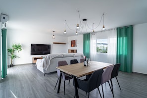 Essbereich im Zimmer