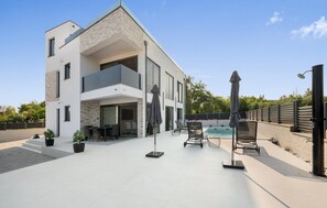 Beheizter Pool