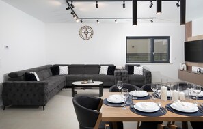 Smart TV - Lovely home in Valbandon (Valbandon)