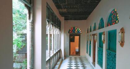 Neem Haveli