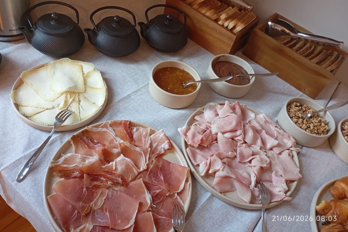 Habitación individual económica, baño en la habitación | Desayuno