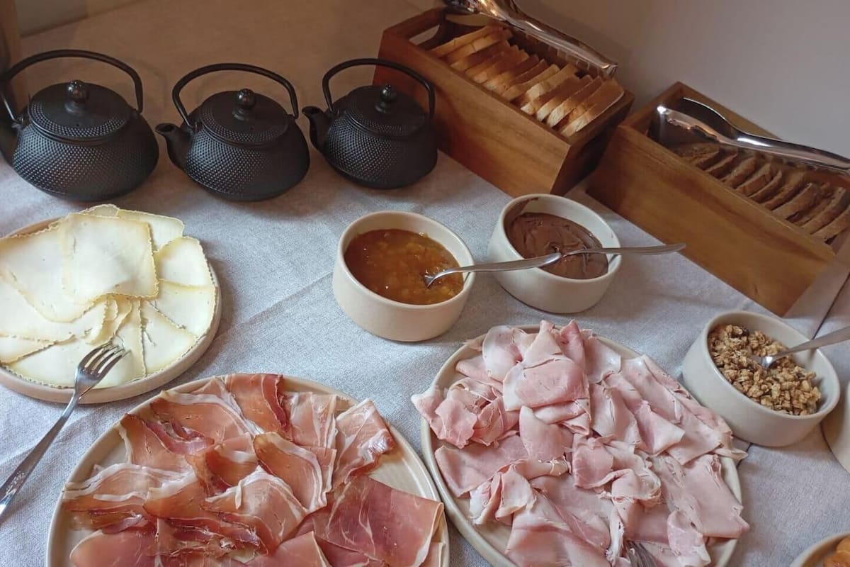 Habitación individual económica | Desayuno