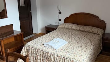Superior dubbelrum - privat badrum - utsikt mot bergen