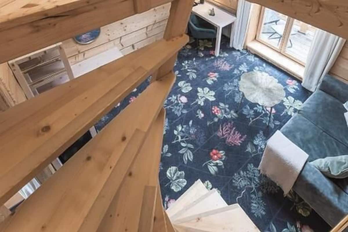 Deluxe Double Room, Balcony, Mountain View | Hypo-allergenic bedding available, in-room safe, desk, laptop workspace