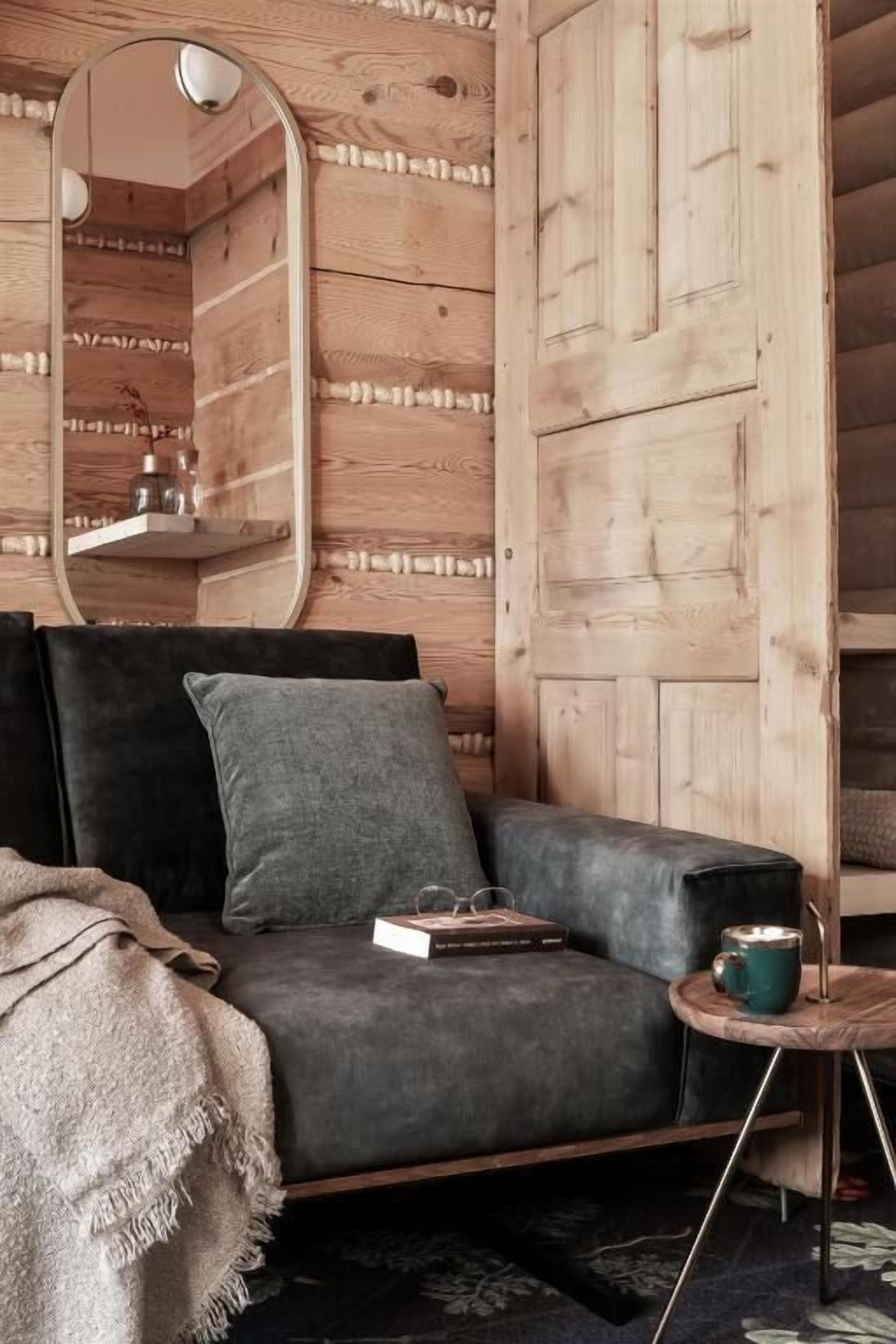 Deluxe Double Room, Refrigerator, Mountain View | Interior