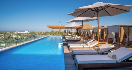 Jaz Viva Villagio, Almaza Bay