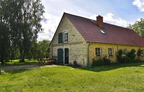 Exterior - Gorgeous home in Dobbertin with WiFi (Dobbertin)