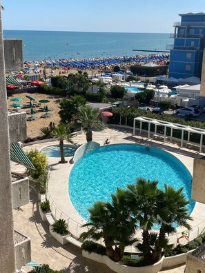 Pool - Vrbo Property (Lido di Jesolo)
