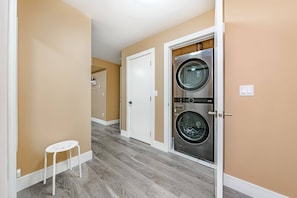Interior - Modern Suite in Delta (Delta)
