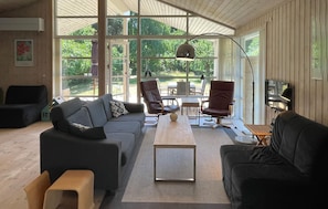 Fernseher, Kamin