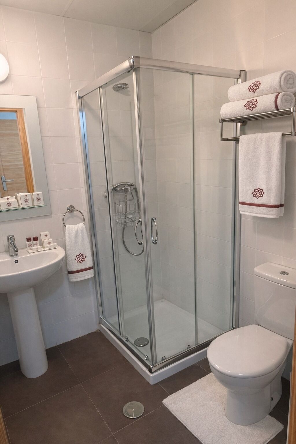 Comfort Double or Twin Room, City View | Bathroom | Shower, free toiletries, towels, soap