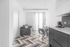 Interior - AC61 [Lambrate-Loreto] • Modern • Central • (Milano)