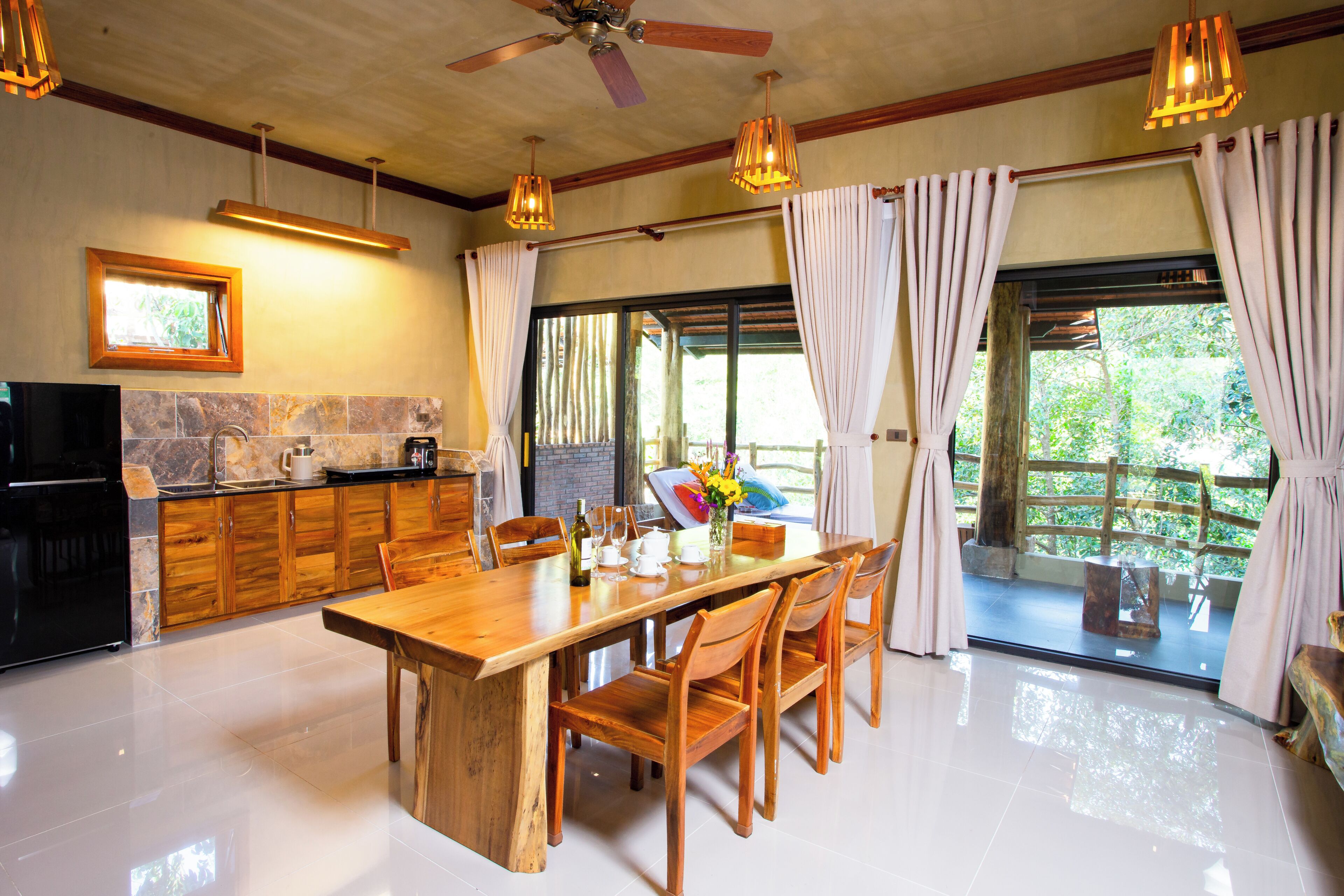 Luxury Apartment, 2 Bedrooms | Private kitchen