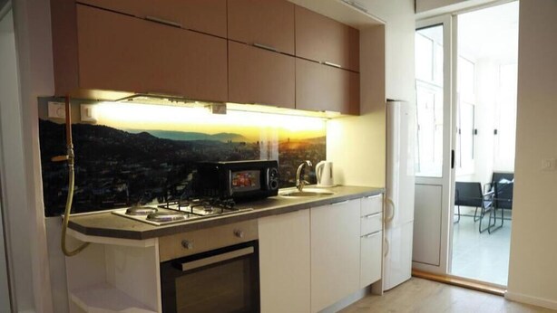 Private kitchen - Stay in the Heart of Sarajevo | Blue & Rose Cozy with Balcony & Self Check-in (Sarajevo)