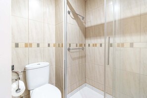 Hair dryer, towels - Castle Harbour 4 - 1-Bedroom Apartment (Los Cristianos)