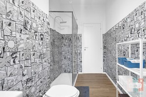 Bathroom - Vrbo Property (Milano)