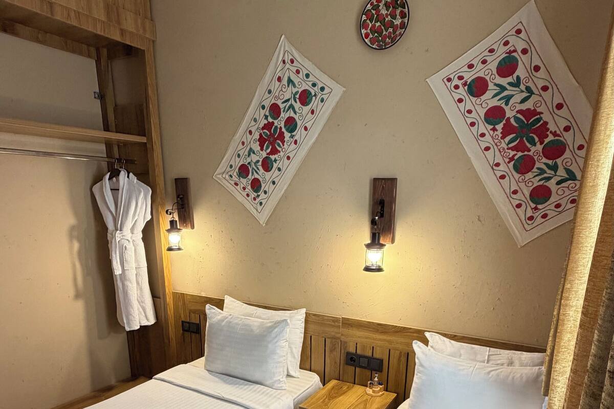 Standard Twin Room