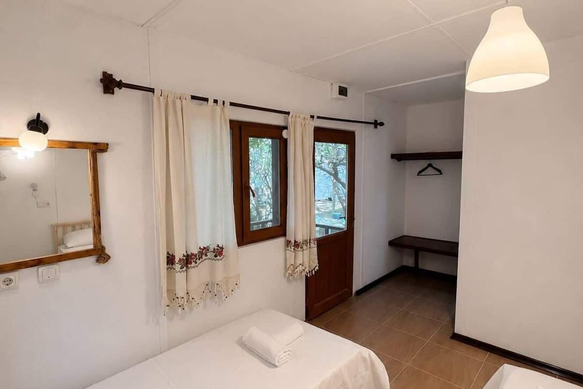 Habitación, vista al jardín | Wifi gratis