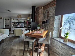 Dining - Vrbo Property (Chimay)