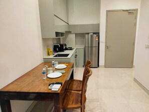 Private kitchen - LUCENTIA RESIDENCE DIAMOND SUITE KLCC (Kuala Lumpur)