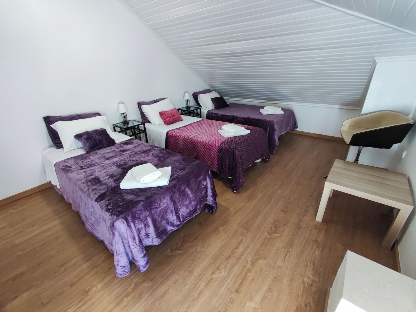 WiFi, bed sheets